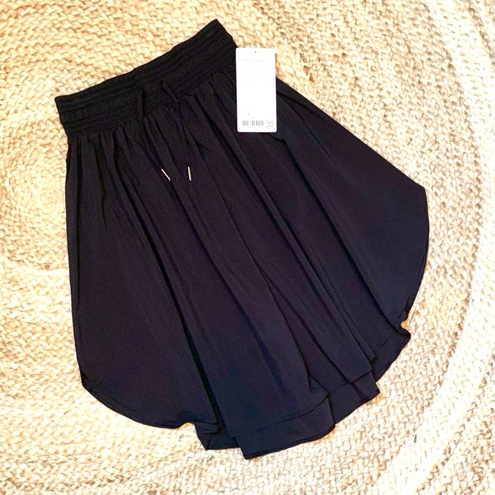 New- Lululemon The Everyday Skirt, Size 4